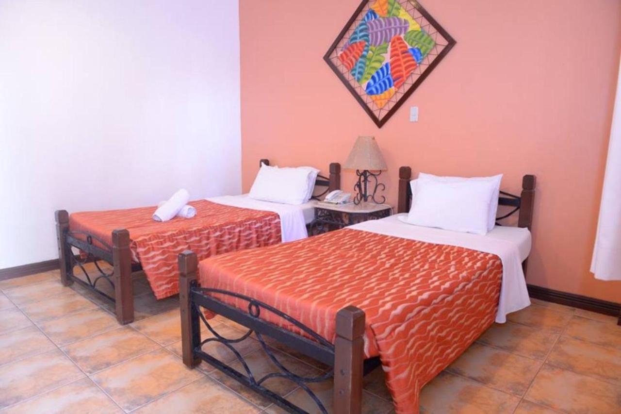 Palmas Del Mar Hotel Bacolod Exterior photo